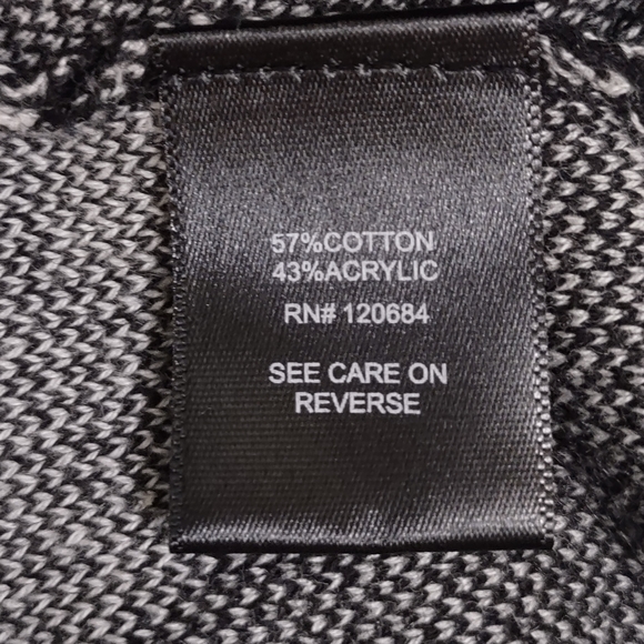 Black and White Waterfall Torrid Cardigan Size 0 - Picture 7 of 11